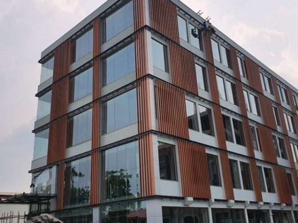 Building (IT) Mohali Chandigarh available for lease