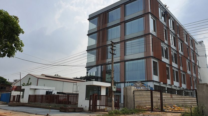 Building (IT) Mohali Chandigarh available for lease