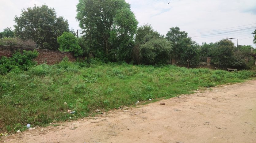 Commercial Land 8acres for sale in Binola with frontage on Delhi Jaipur Highway, Gurgaon.