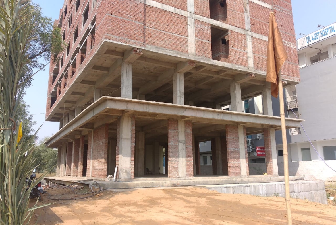 Commercial Retail Space in Neemrana for lease