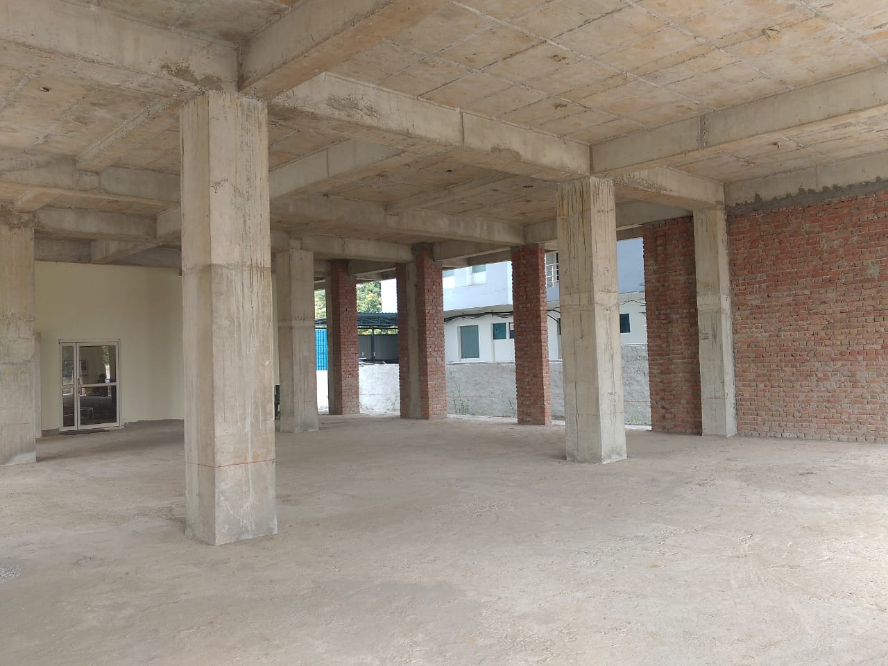 Commercial Retail Space in Neemrana for lease