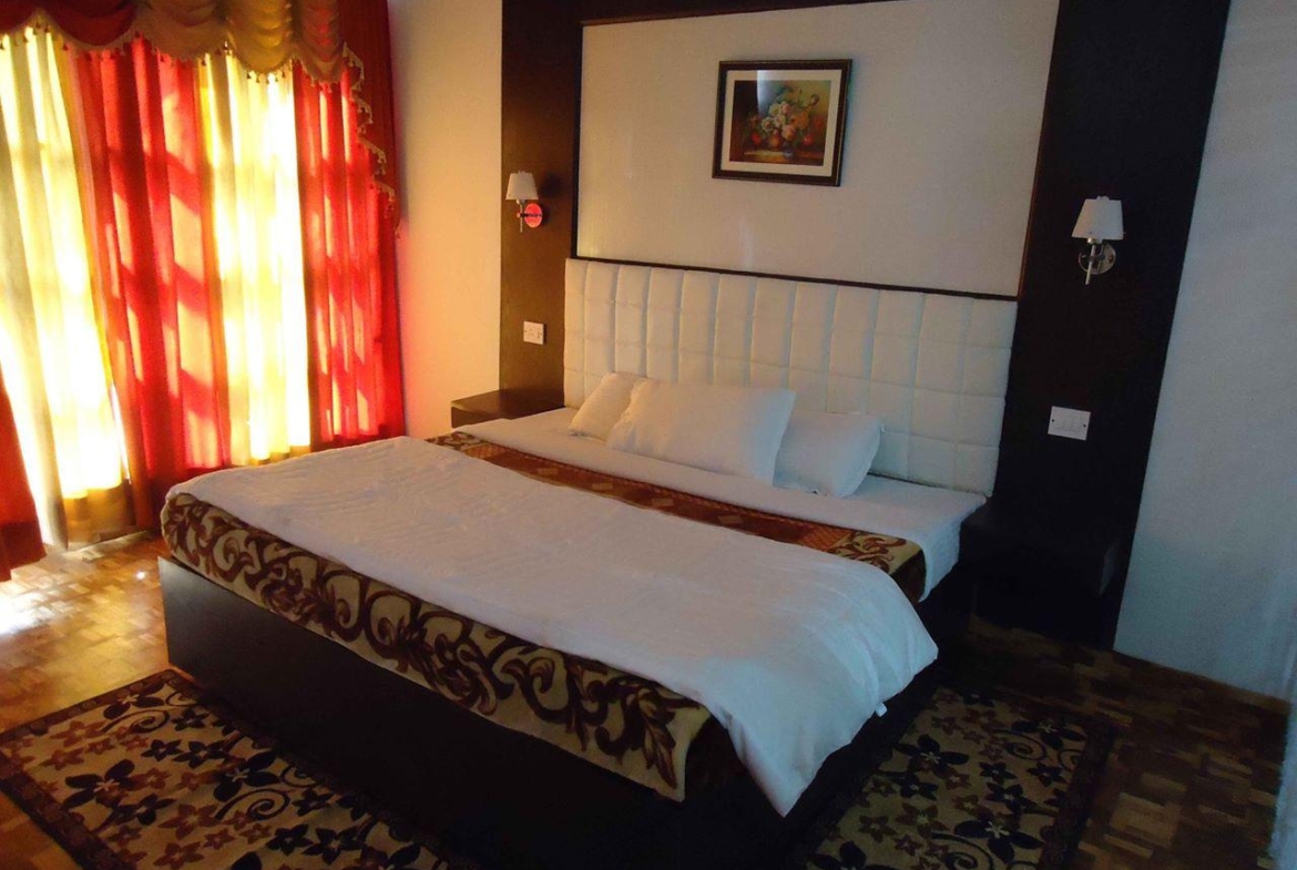Hotel For Sale Manali Himachal Pradesh