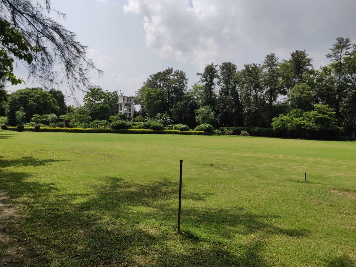 Farm house for sale in MG Road Sultanpur Chattarpur