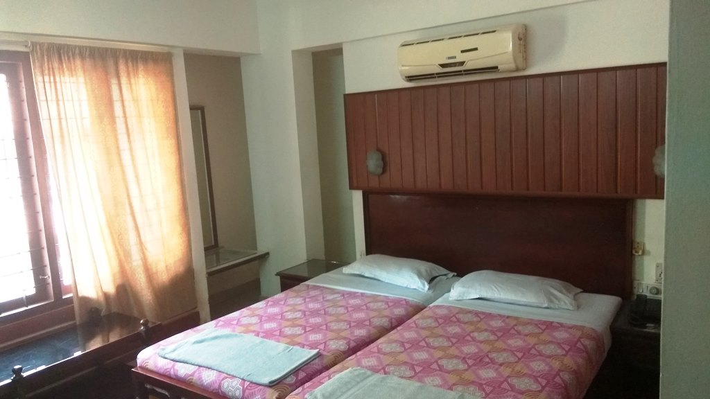 Hotel Building for rent in Kochi Ernakulam Kerala