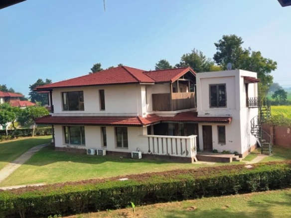 Villa For Sale At Silverglades Tarudhan Valley Golf Resort Gurgaon