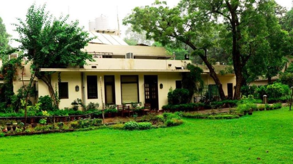 Luxury Bungalows House For Sale In Lutyens New Delhi