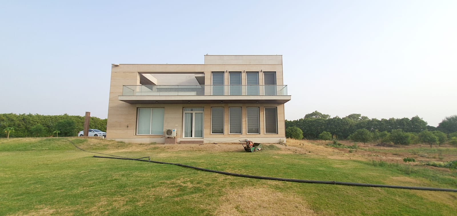 Mansion Bungalow For Sale Near Gurgaon With Land Use Change And Occupation Certificate