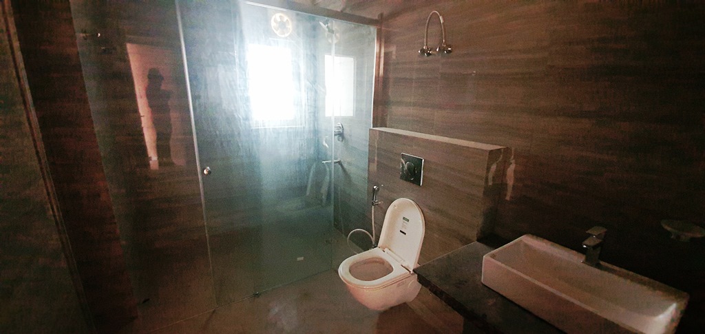 Spacious Apartment In Gurgaon For Sale 4BHK With Splash Pool 4248sqft