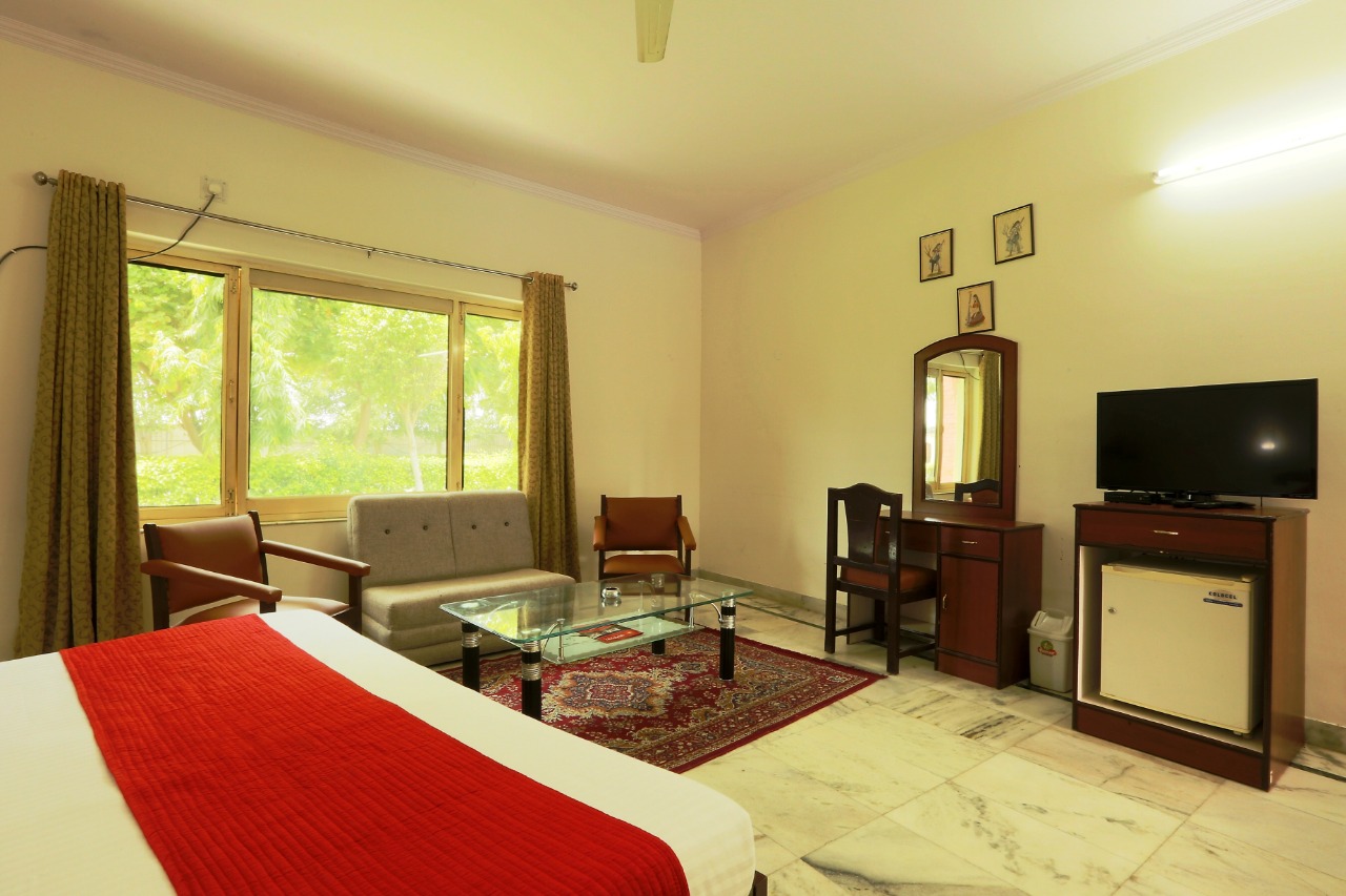 Luxury Hotel Resort For Sale Delhi Jaipur Highway Rajasthan