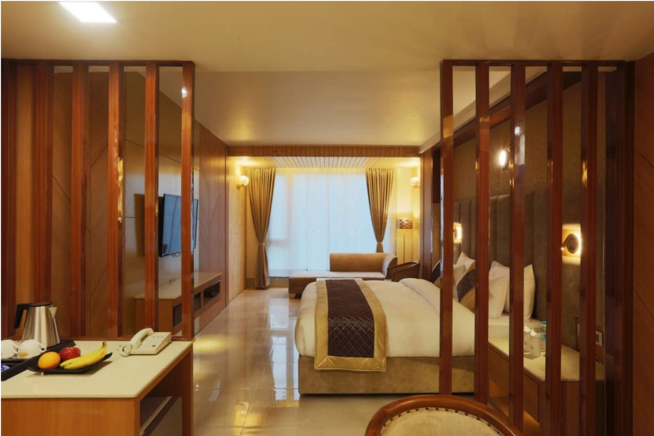 Banquet Hotel For Sale in Gurgaon At Very Prime Location of Gurugram