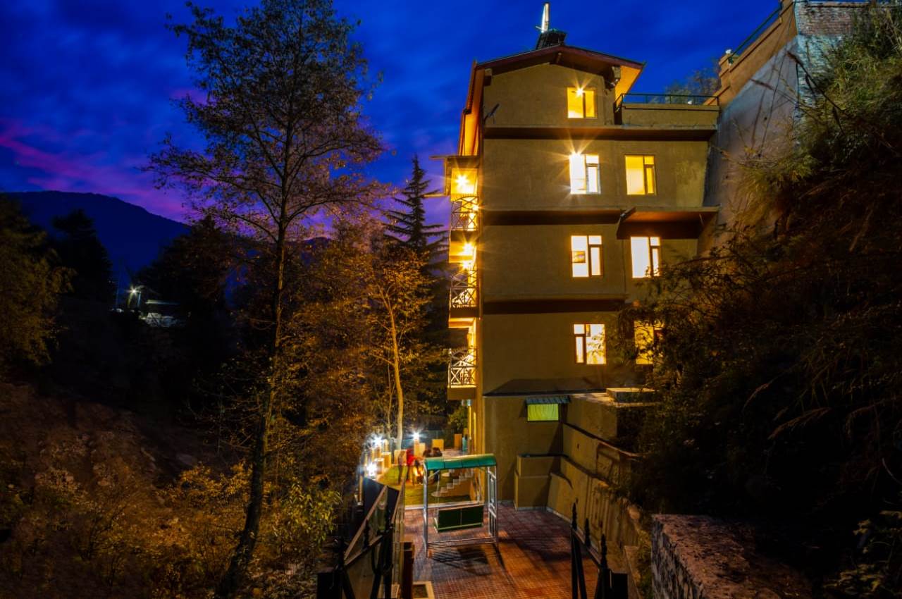 Riverside Cottage Resort - Hotel for sale in Manali Near Kullu Himchal Pradesh