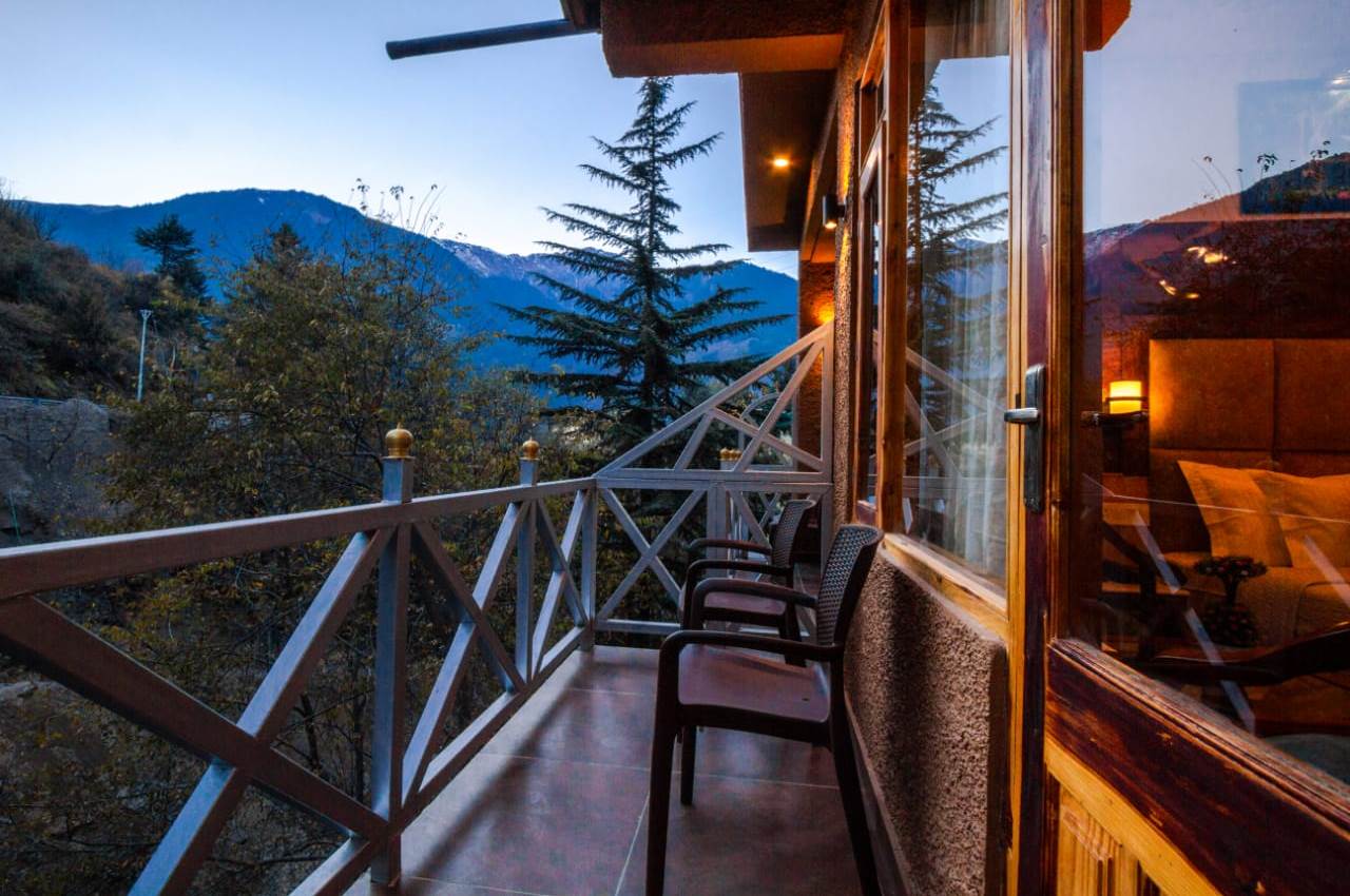 Riverside Cottage Resort - Hotel for sale in Manali Near Kullu Himchal Pradesh