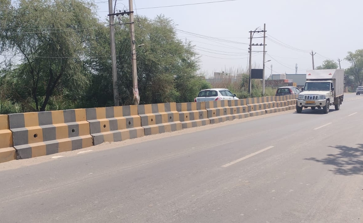 6.5Acres Land in Gurgaon for School or Hospital with frontage on Farukhnagar - Gurgaon Highway