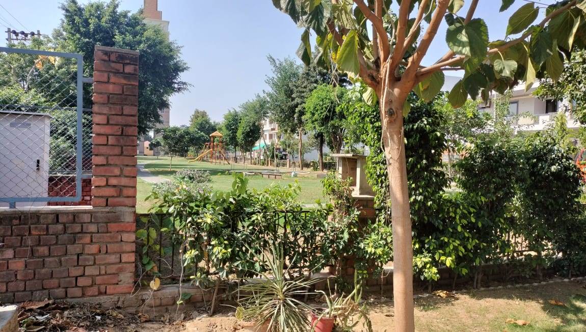 Park Facing House for Sale in Dharuhera Bestech City at Rewari