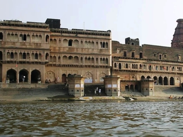 Buy Sell Banquet Wedding Resort Hotel For Sale Near Vrindavan Mathura Agra