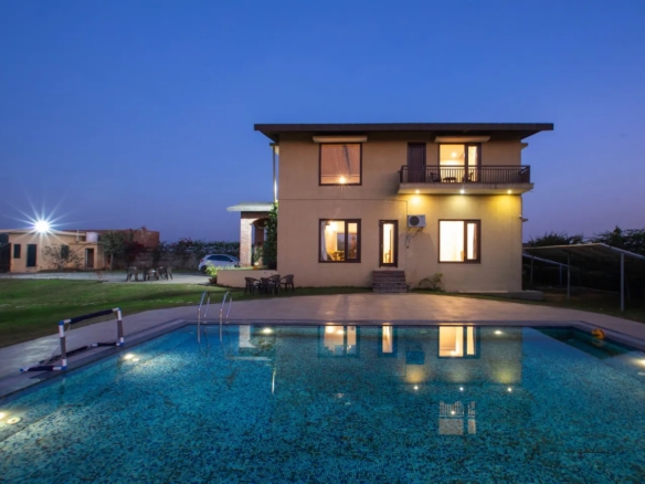 Lavish 3bhk Farmhouse with Private Pool Farm Stay For Sale Near Behror Neemrana