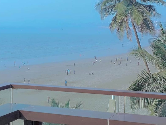 Sea Facing Bungalow For Sale In Mumbai Near Juhu Beach