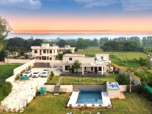 3 Acres Beautiful Farm House For Sale Near Chandigarh at Punjab