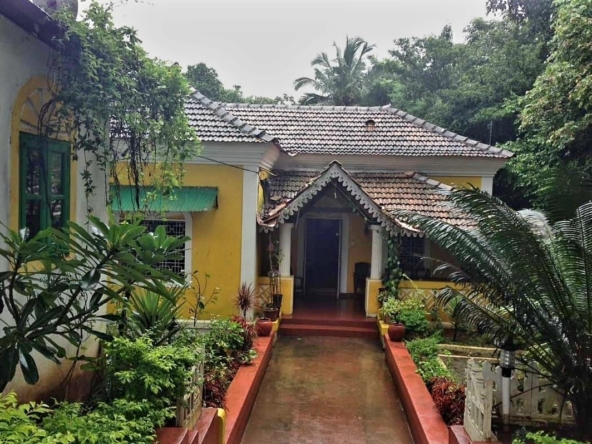 Old Goan Portuguese House In Goa Moira For Sale