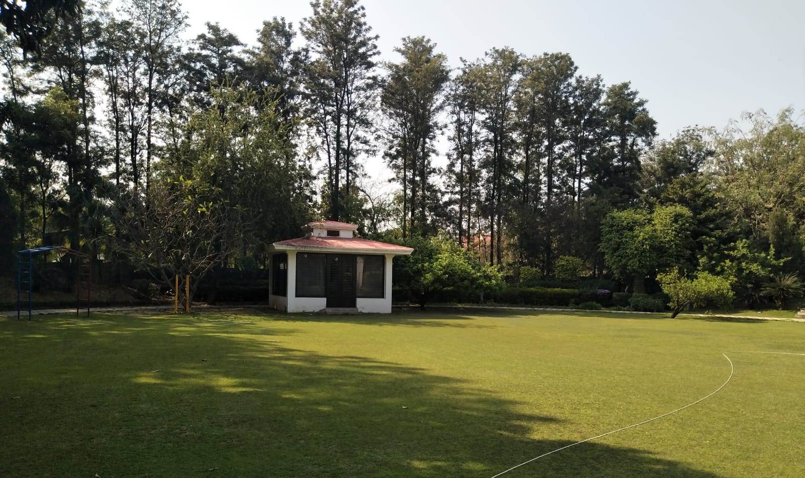 Farm House For Rent In DLF Chattarpur