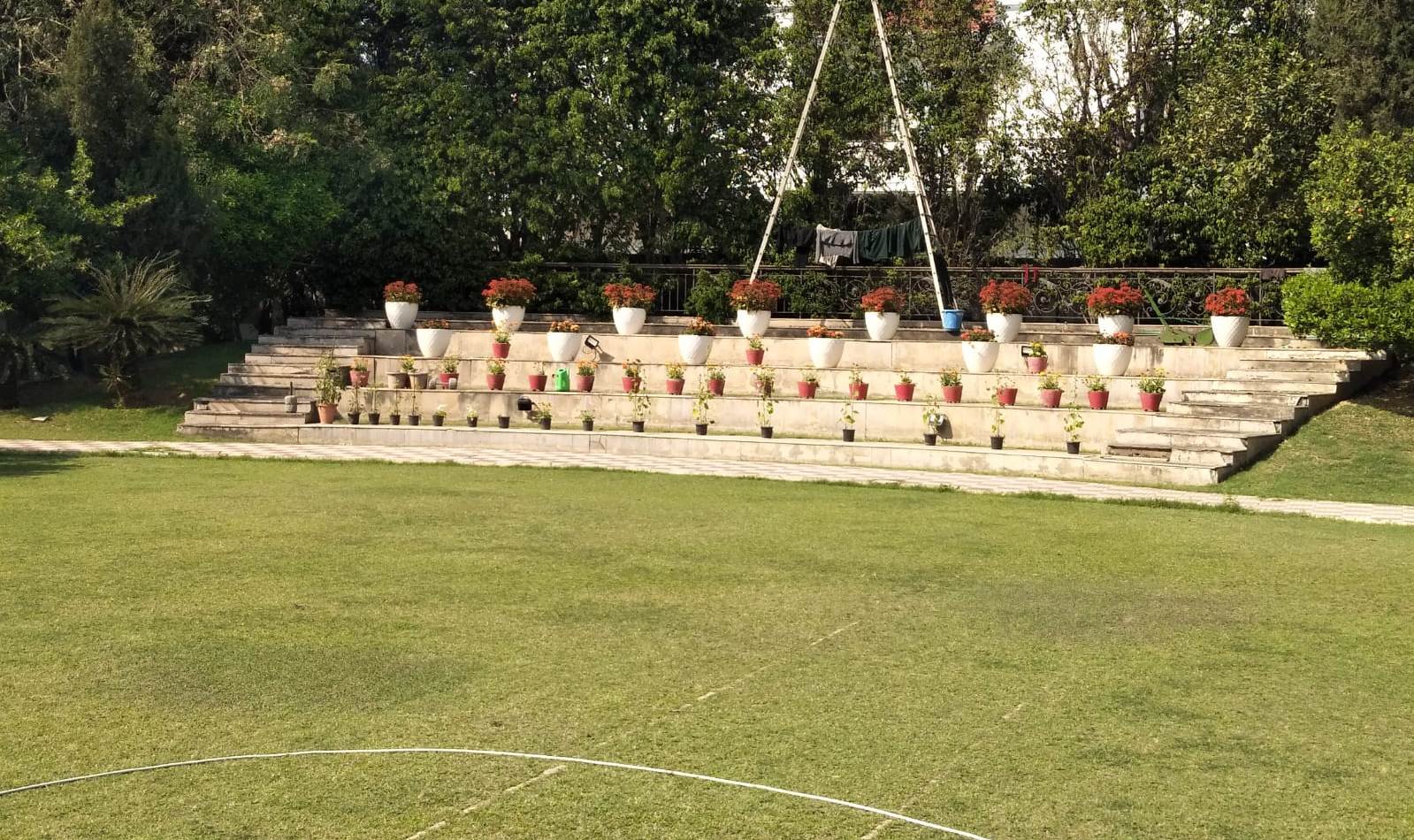 Farm House For Rent In DLF Chattarpur