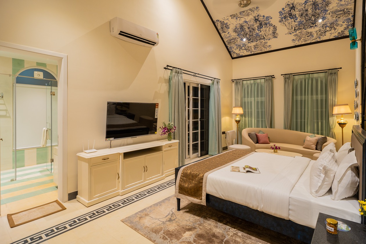 Luxury Villa in Goa For Sale 4 BHK Villa with Private Pool in Siolim (15) Luxury Villa in Goa For Sale 4 BHK Villa with Private Pool in Siolim