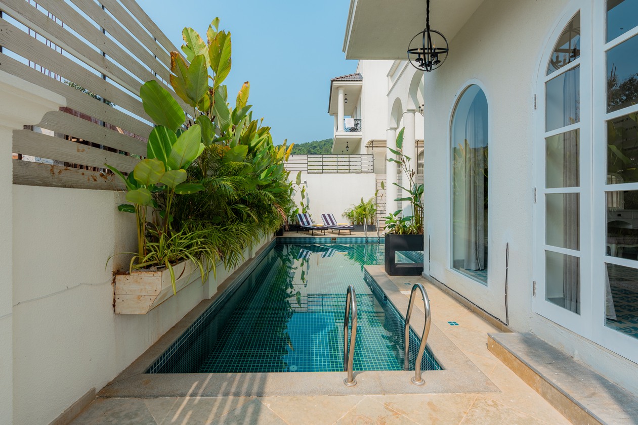 Luxury Villa in Goa For Sale 4 BHK Villa with Private Pool in Siolim (27) Luxury Villa in Goa For Sale 4 BHK Villa with Private Pool in Siolim