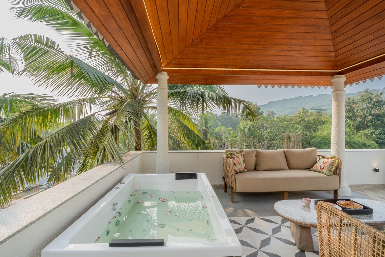 Luxury Villa in Goa For Sale 4 BHK Villa with Private Pool in Siolim (37) Luxury Villa in Goa For Sale 4 BHK Villa with Private Pool in Siolim