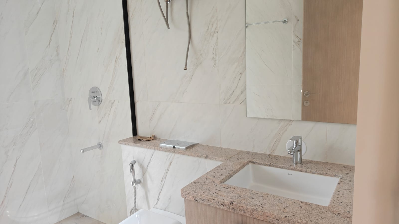 5 BHK Duplex Villament Nerul near Candolim North Goa (27) 5 BHK Duplex Villament Nerul near Candolim North Goa