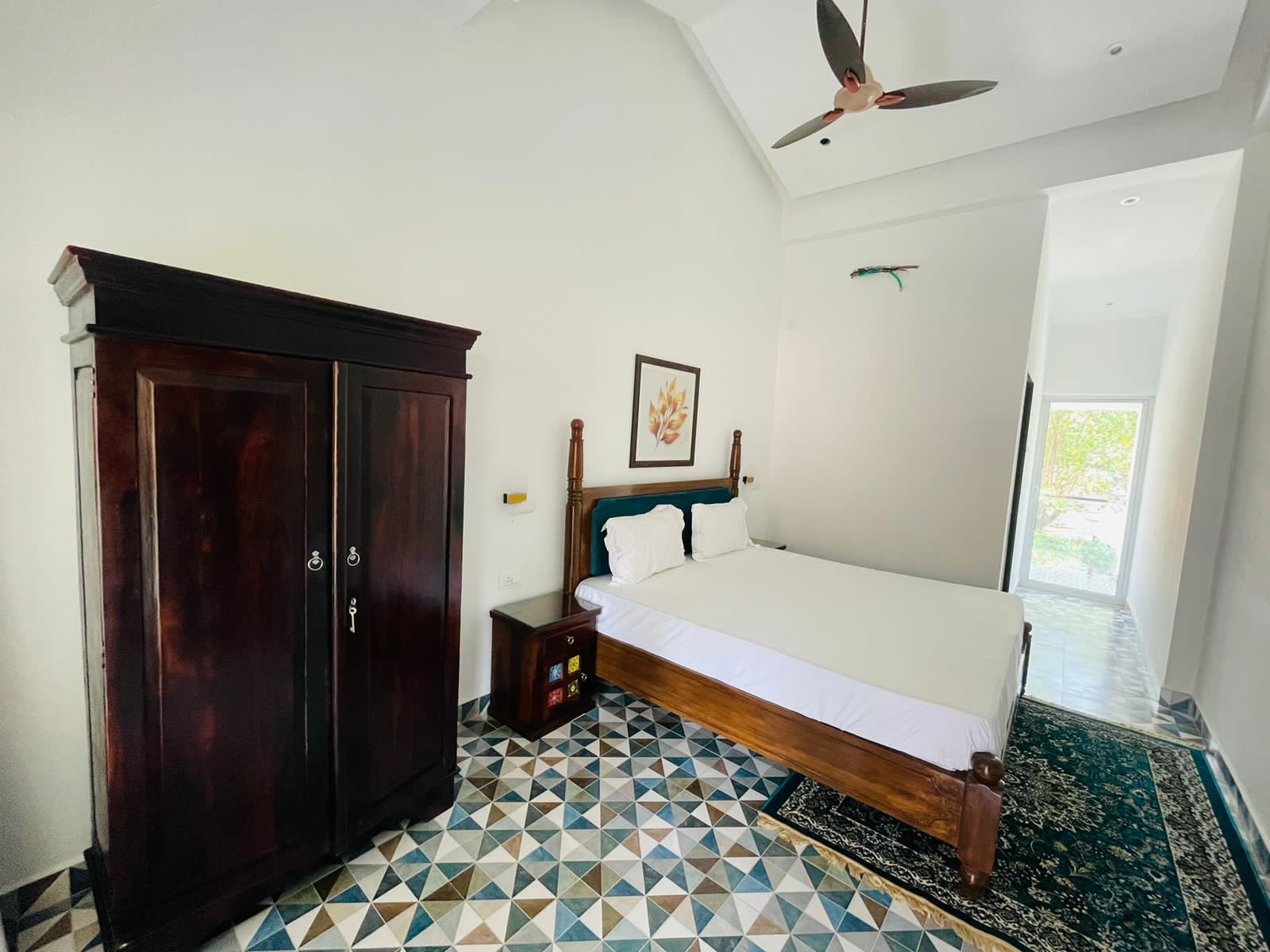 6 BHK Luxurious & Premium Villa In Guirim Goa for Sale (3) 6 BHK Luxurious & Premium Villa In Guirim Goa for Sale