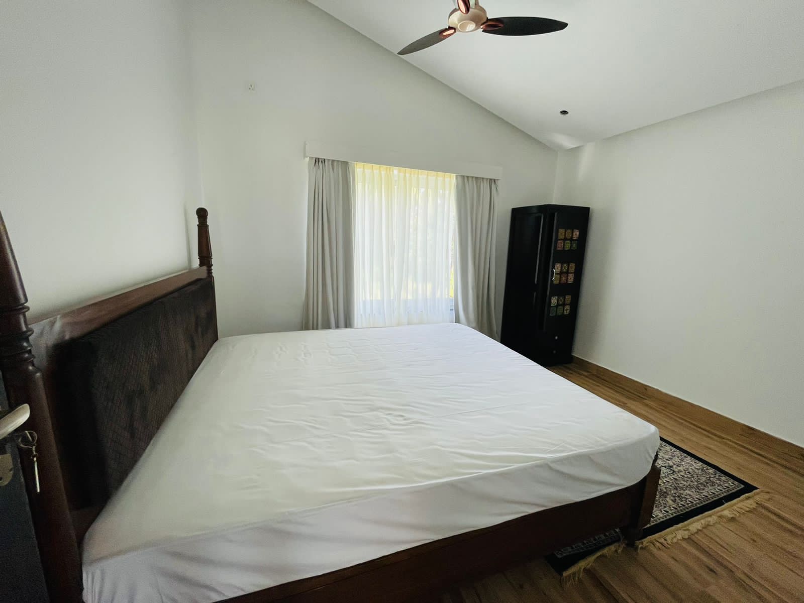 6 BHK Luxurious & Premium Villa In Guirim Goa for Sale (9) 6 BHK Luxurious & Premium Villa In Guirim Goa for Sale